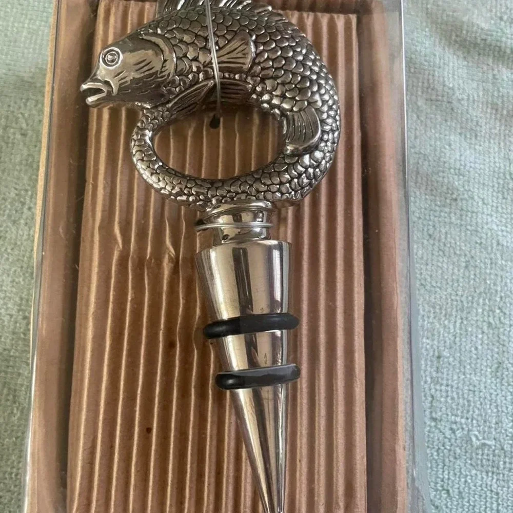 Mudpie silver fish bottle stopper